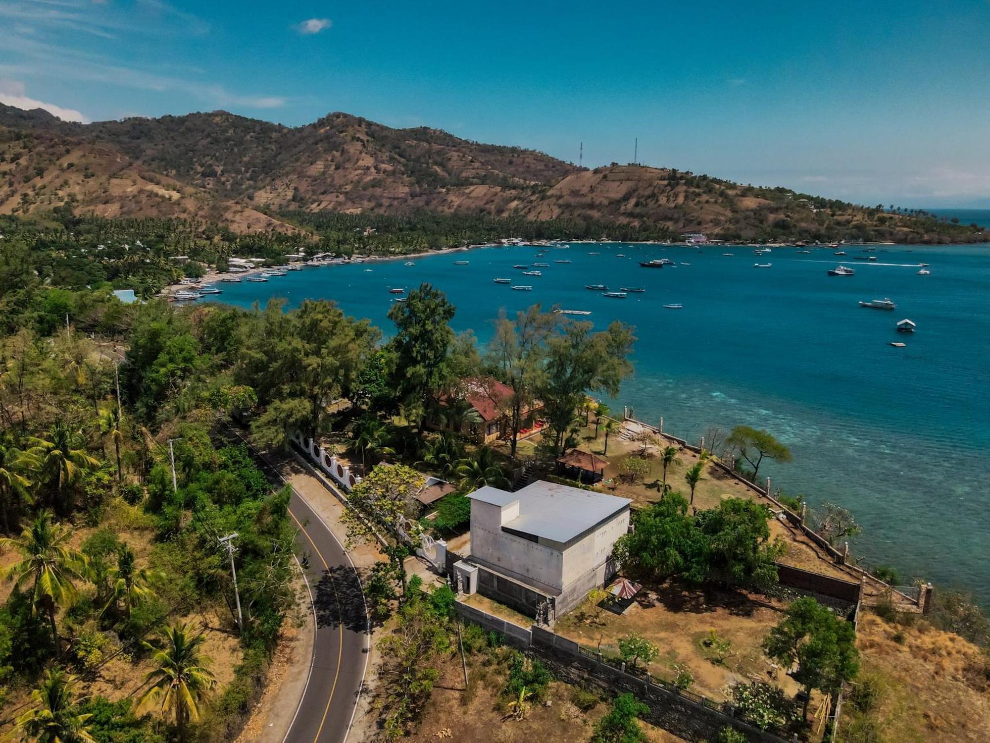 Вилла Gili View By Maza Телукнарат Экстерьер фото
